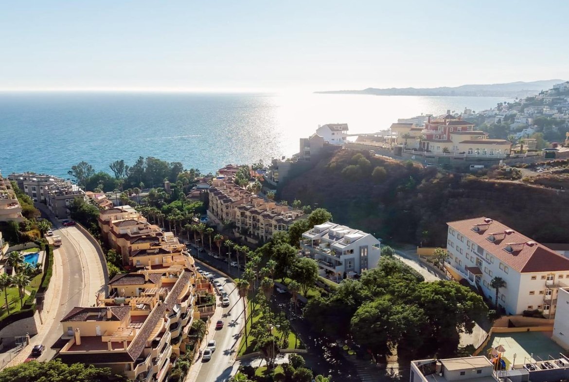 PISO EN BENALMÁDENA, MÁLAGA.