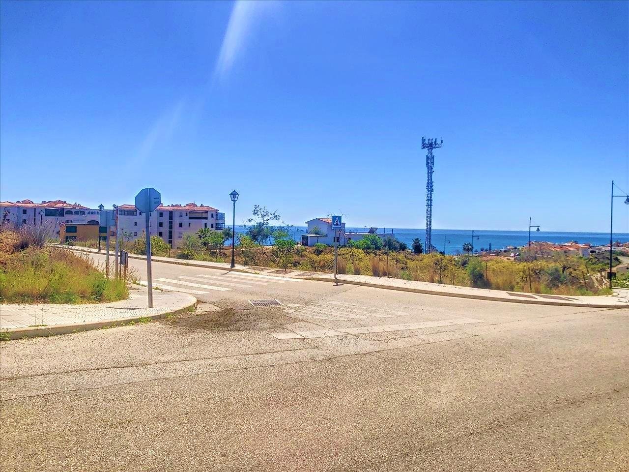 3942638-6a74e5eb TERRENOS URBANOS EN TORROX COSTA, MÁLAGA.