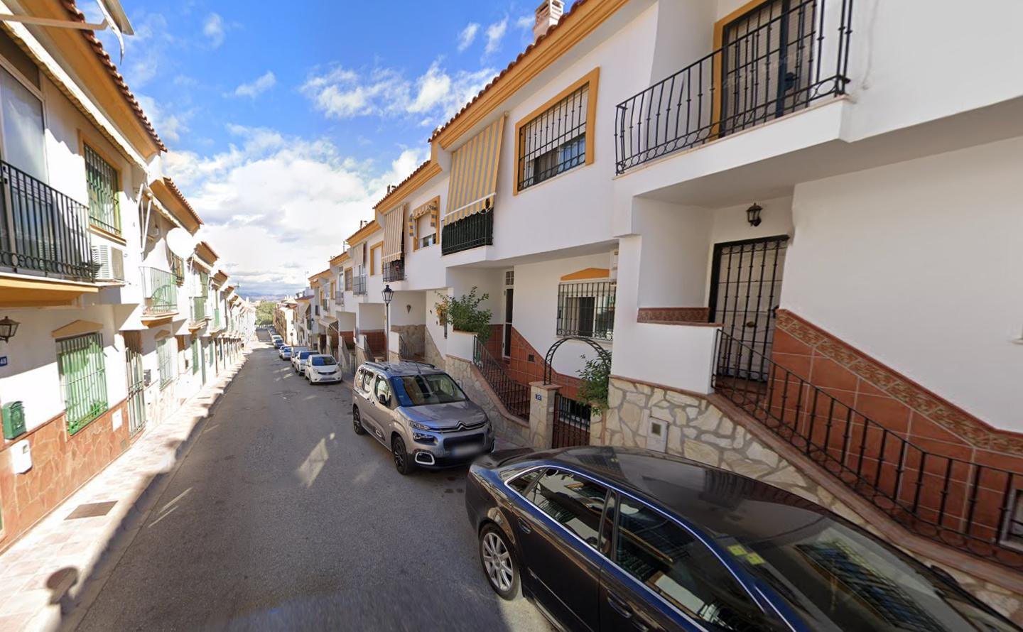 CHALET ADOSADO EN ALHAURÍN DE LA TORRE, MÁLAGA