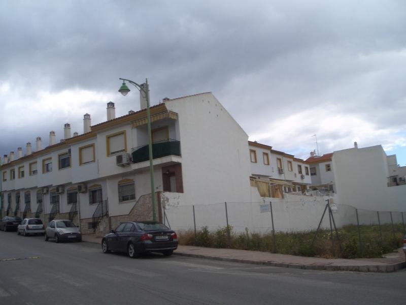 CHALET ADOSADO EN ALHAURÍN DE LA TORRE, MÁLAGA