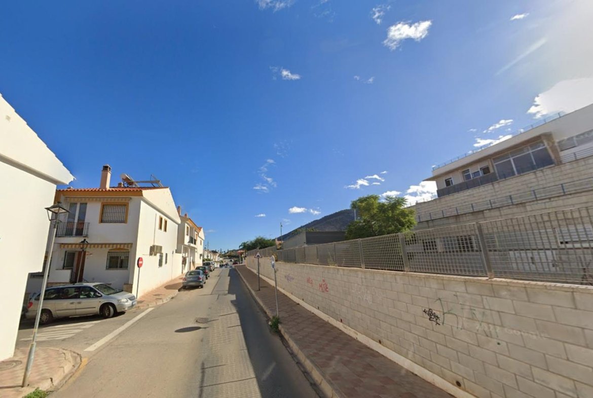 CHALET ADOSADO EN ALHAURÍN DE LA TORRE, MÁLAGA