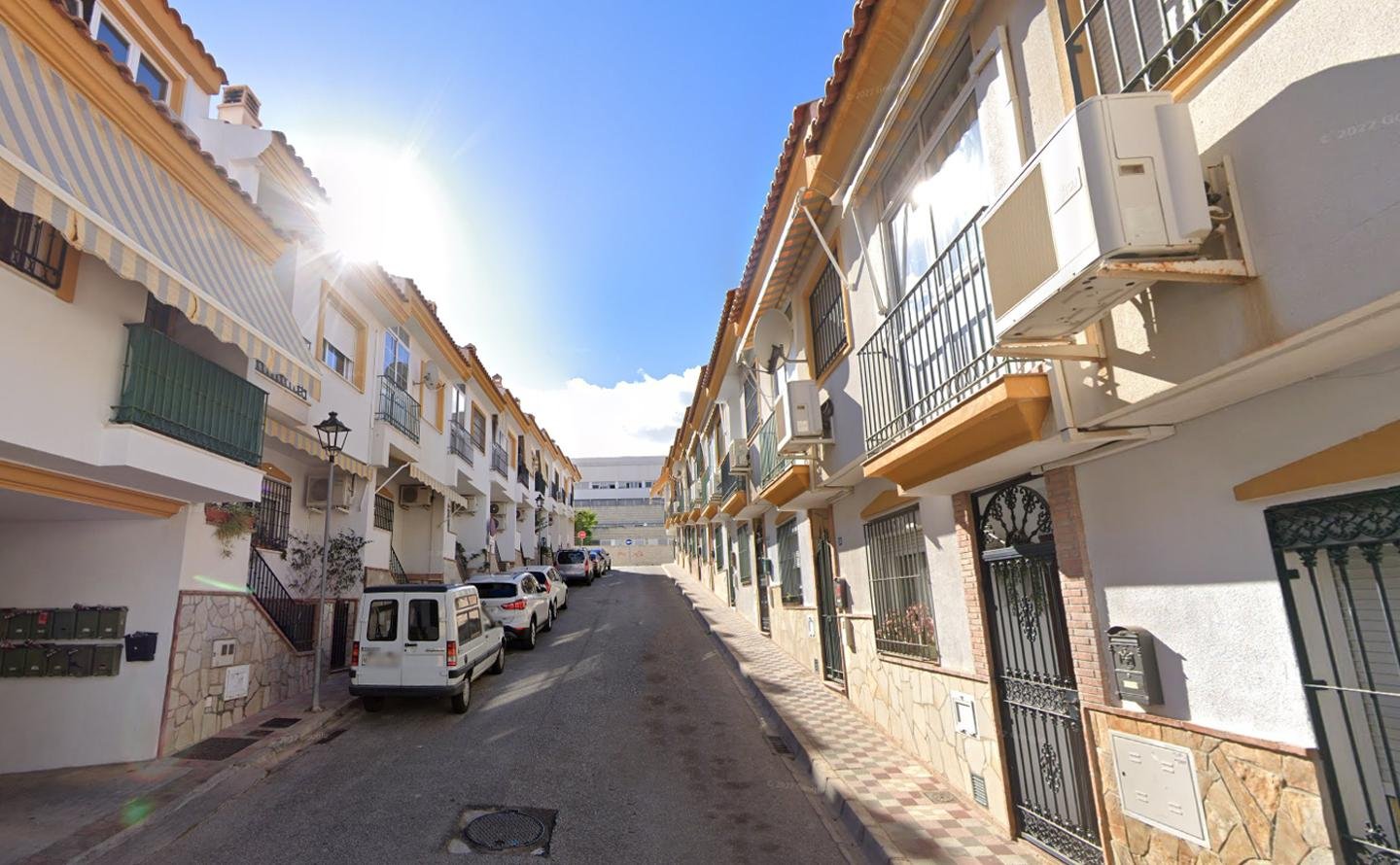 CHALET ADOSADO EN ALHAURÍN DE LA TORRE, MÁLAGA