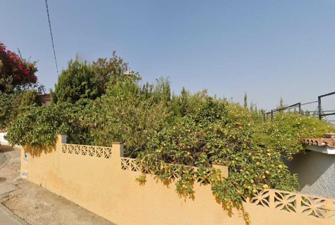 CHALET EN ALHAURIN DE LA TORRE, MÁLAGA.