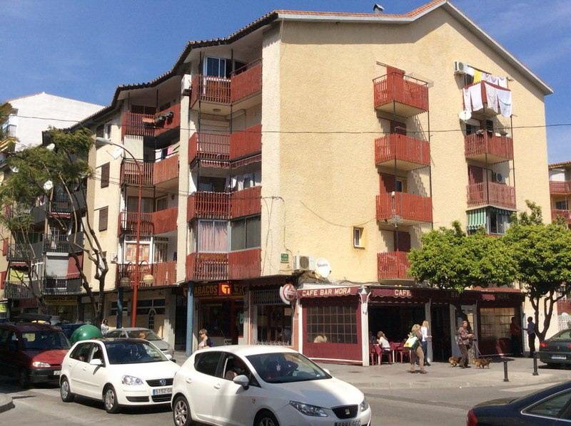 PISO EN EL CENTRO DE FUENGIROLA