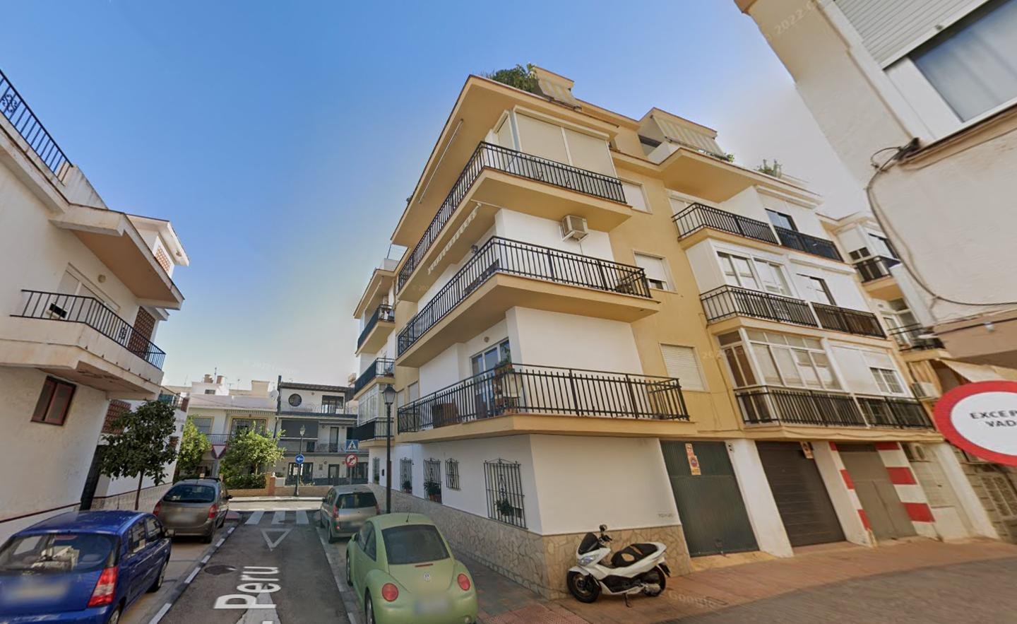 PISO EN FUENGIROLA