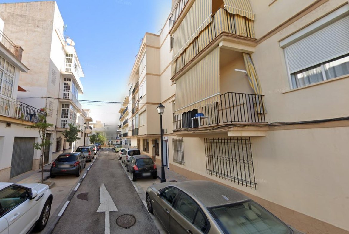 PISO EN FUENGIROLA