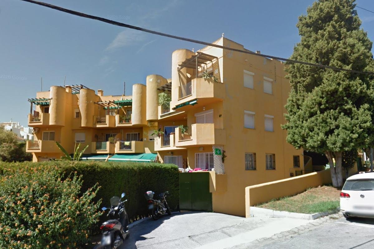 PLAZA DE GARAJE EN LAS LAGUNAS DE MIJAS