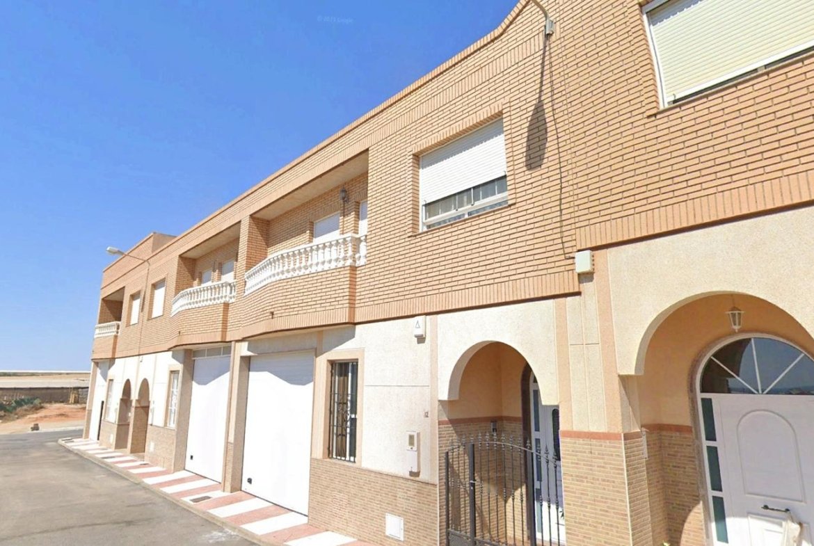 CASA ADOSADA EN ROQUETAS DE MAR, ALMERÍA