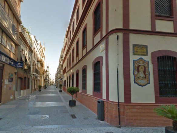 LOCAL COMERCIAL EN HUELVA