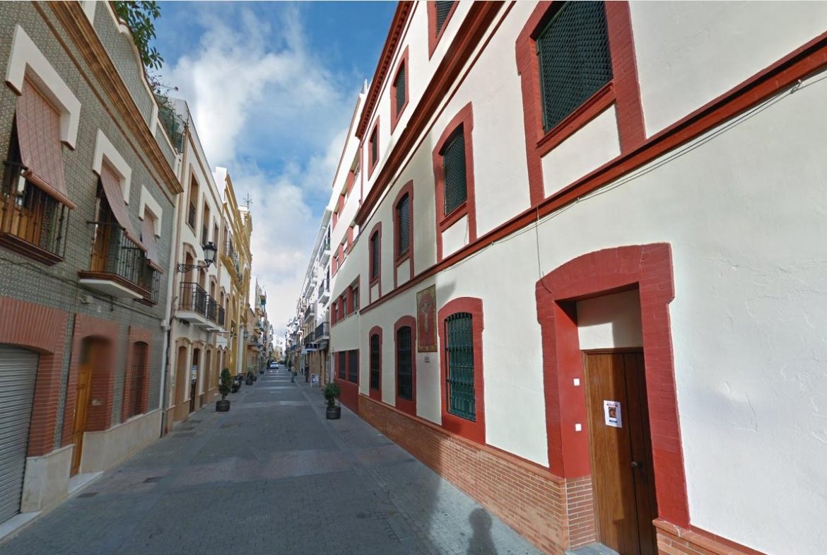 LOCAL COMERCIAL EN HUELVA