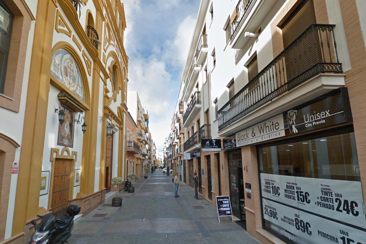 LOCAL COMERCIAL EN HUELVA