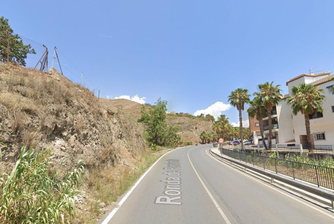 TERRENO URBANIZABLE EN MOTRIL