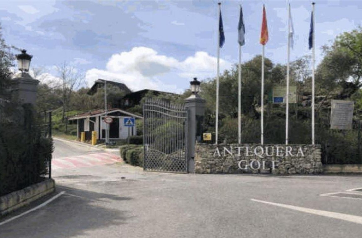 SUELO URBANO EN URB. ANTEQUERA GOLF, ANTEQUERA