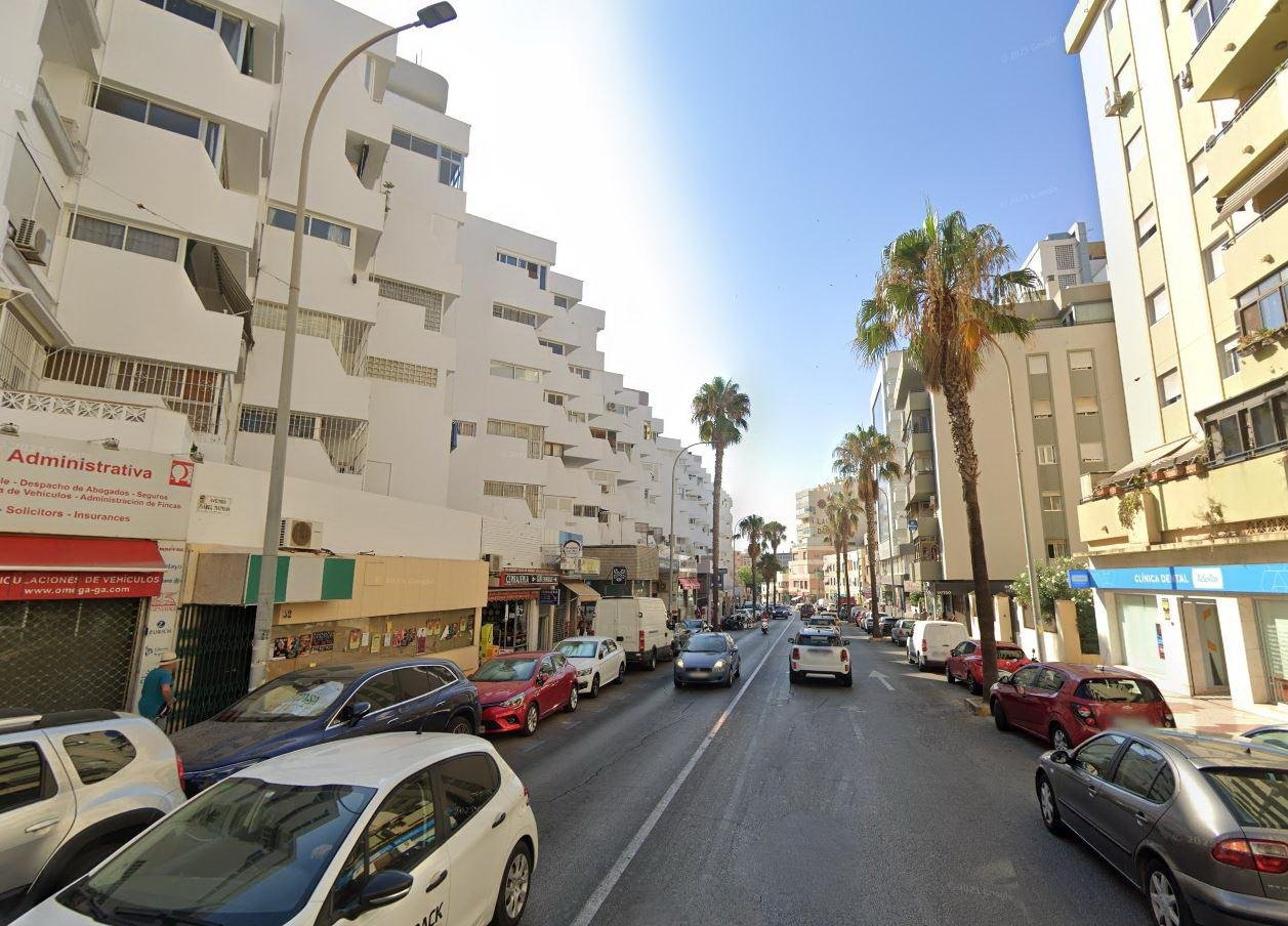 LOCAL COMERCIAL EN TORREMOLINOS, MÁLAGA