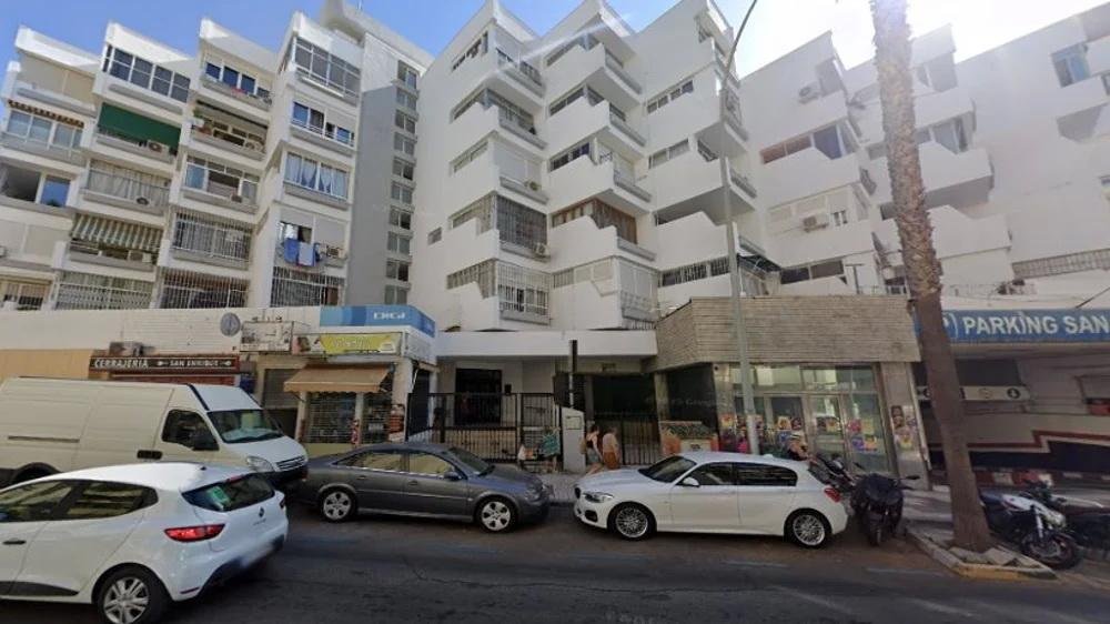 LOCAL COMERCIAL EN TORREMOLINOS, MÁLAGA