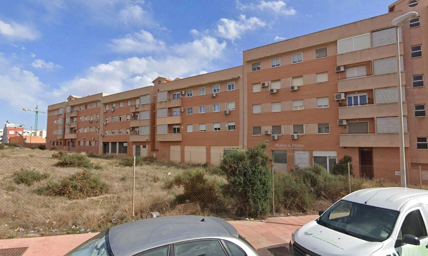 4204505-40743618 PISO EN ALMERIA CAPITAL