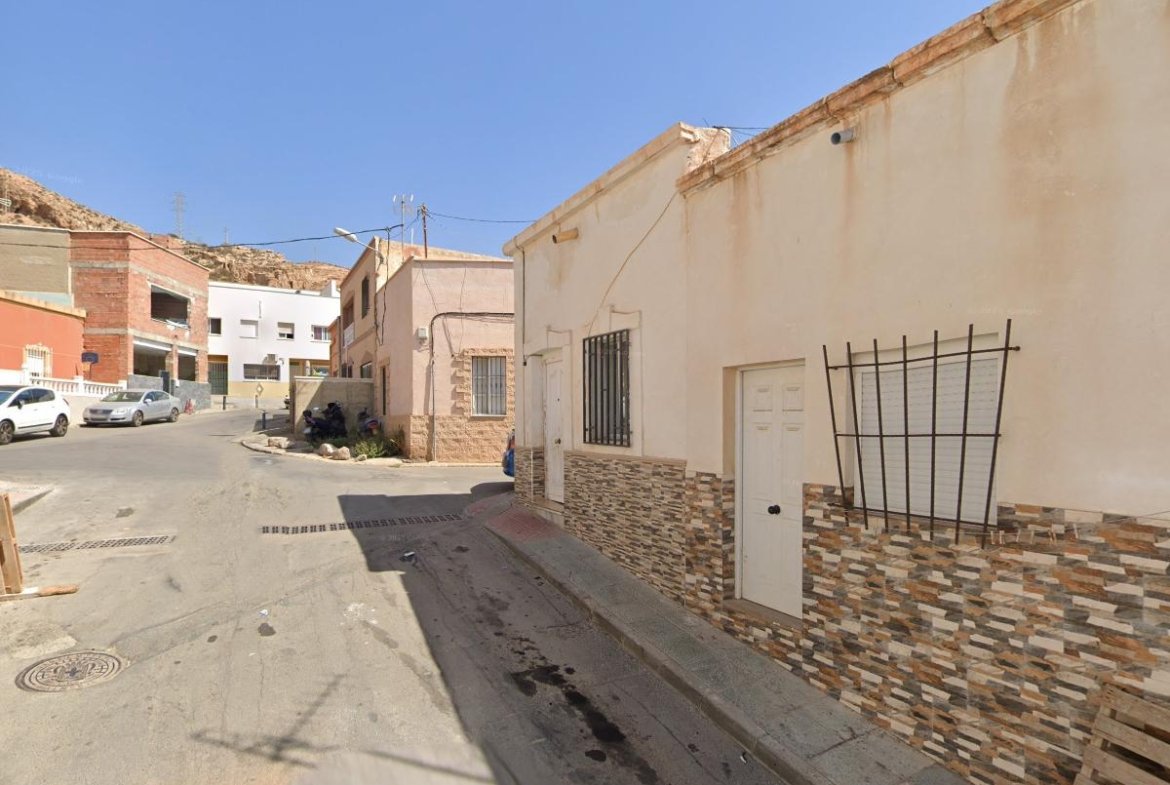 CASA EN ALMERÍA CAPITAL