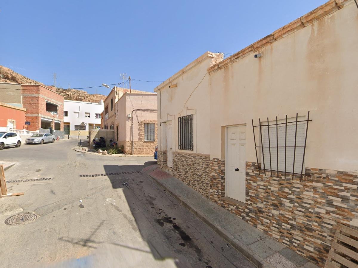 CASA EN ALMERÍA CAPITAL