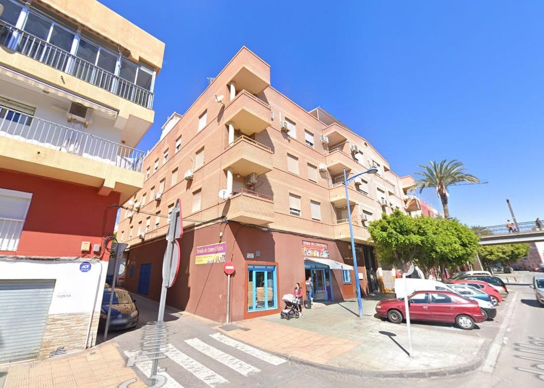 PISO EN LA CAPITAL DE ALMERÍA