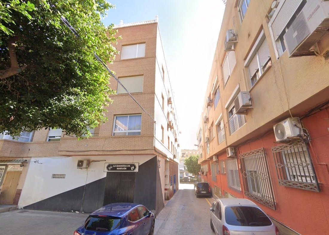 PISO EN LA CAPITAL DE ALMERÍA