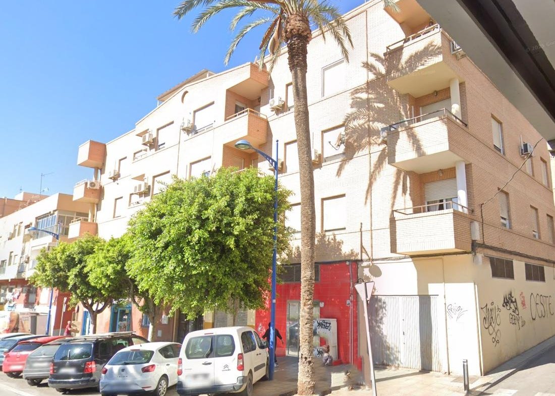 PISO EN LA CAPITAL DE ALMERÍA