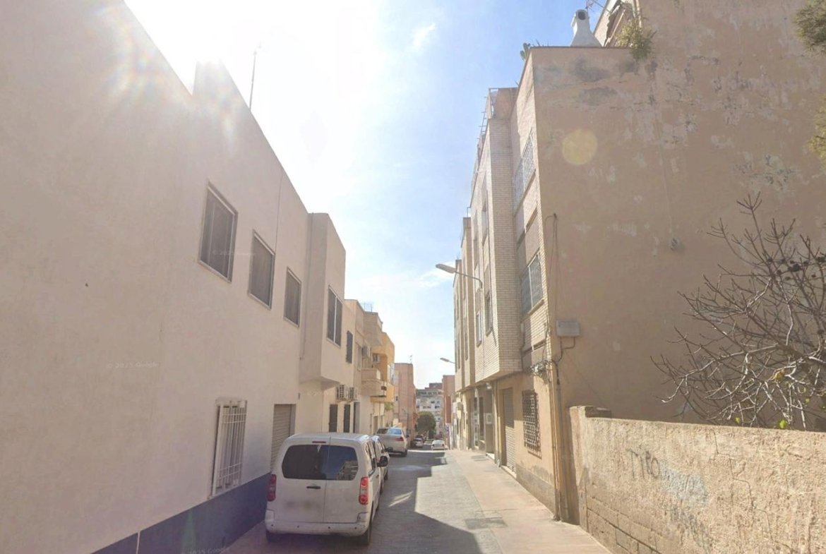 PISO EN ALMERÍA CAPITAL