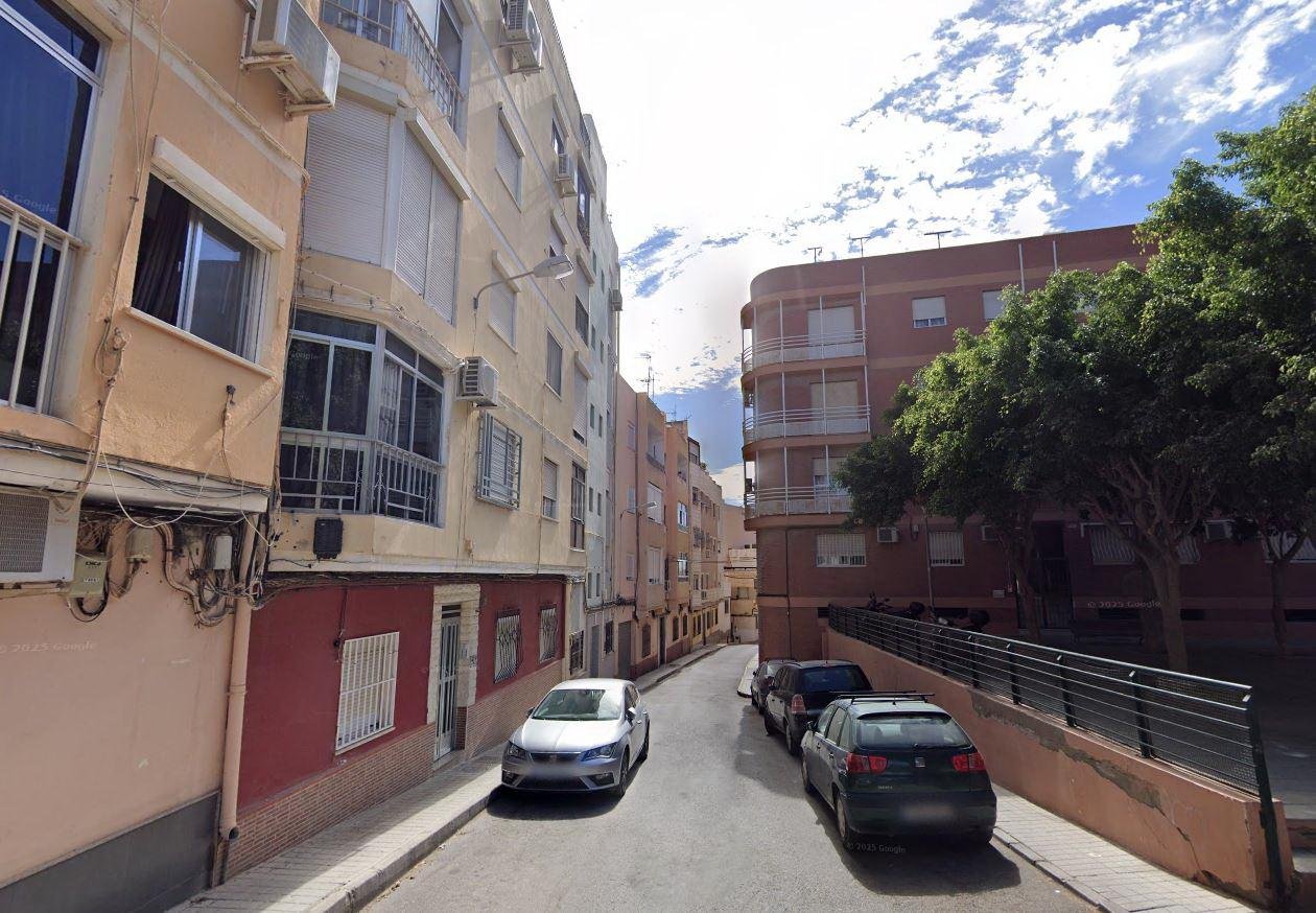 PISO EN ZONA DE LA TRINCHERA, ALMERÍA CAPITAL