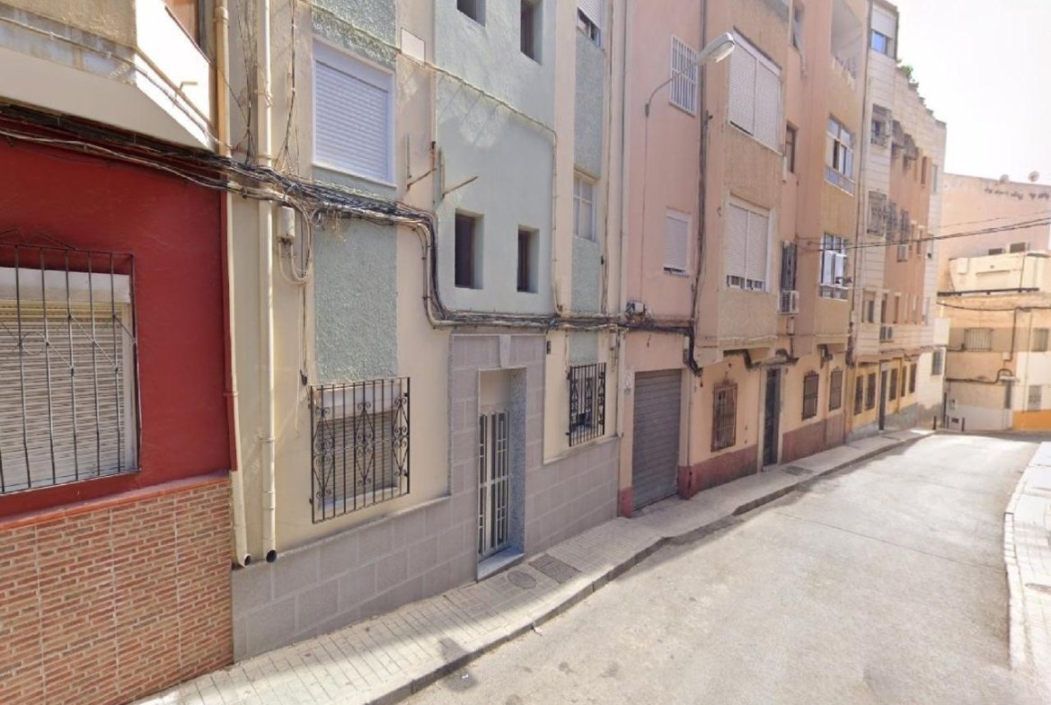 PISO EN ZONA DE LA TRINCHERA, ALMERÍA CAPITAL