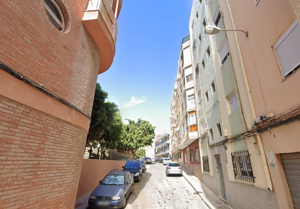 PISO EN ZONA DE LA TRINCHERA, ALMERÍA CAPITAL