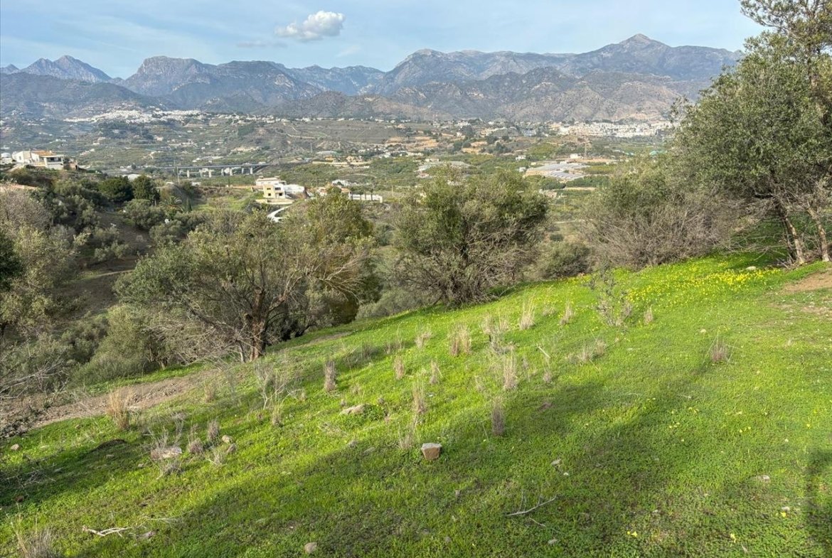 TERRENO URBANIZABLE EN NERJA, MÁLAGA