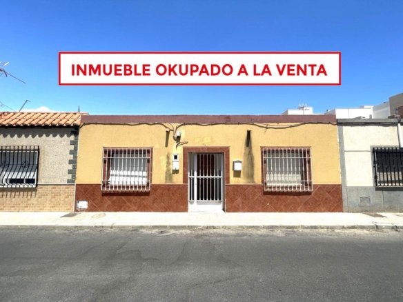 CASA ADOSADA EN ROQUETAS DE MAR, ALMERÍA