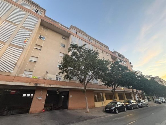 PLAZA DE GARAJE EN ZONA TEATINOS, MÁLAGA