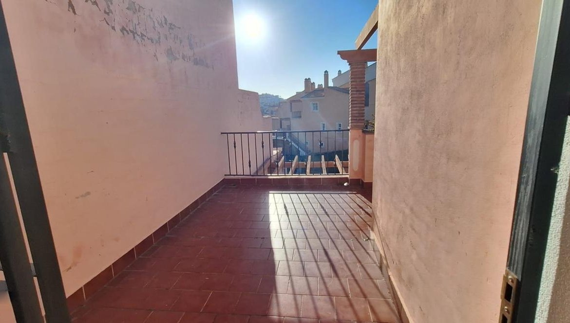 CHALET ADOSADO EN URB. RIVIERA DEL SOL, MIJAS