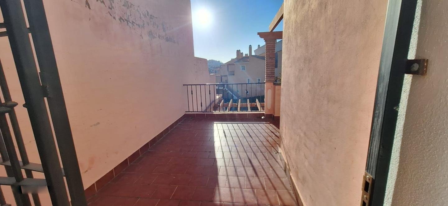 CHALET ADOSADO EN URB. RIVIERA DEL SOL, MIJAS