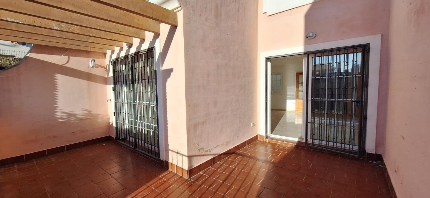 CHALET ADOSADO EN URB. RIVIERA DEL SOL, MIJAS
