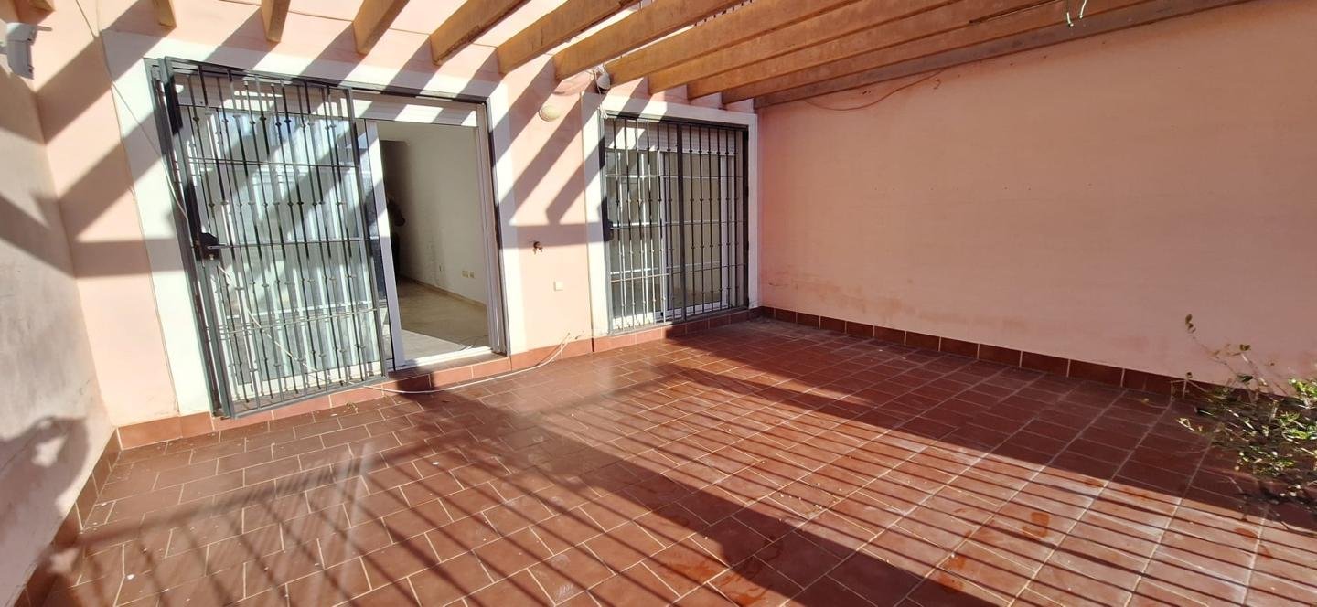 CHALET ADOSADO EN URB. RIVIERA DEL SOL, MIJAS