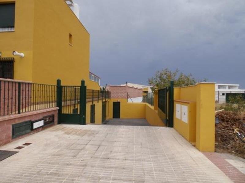 PLAZA DE GARAJE EN URB. EL LIMONAR, VÉLEZ MÁLAGA