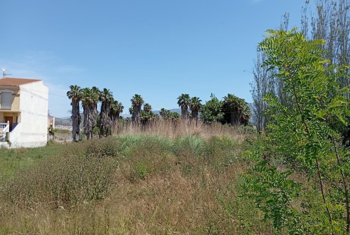 TERRENO CON OBRA EN MOTRIL, GRANADA