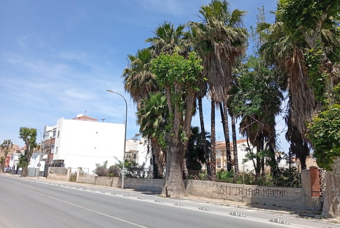TERRENO CON OBRA EN MOTRIL, GRANADA