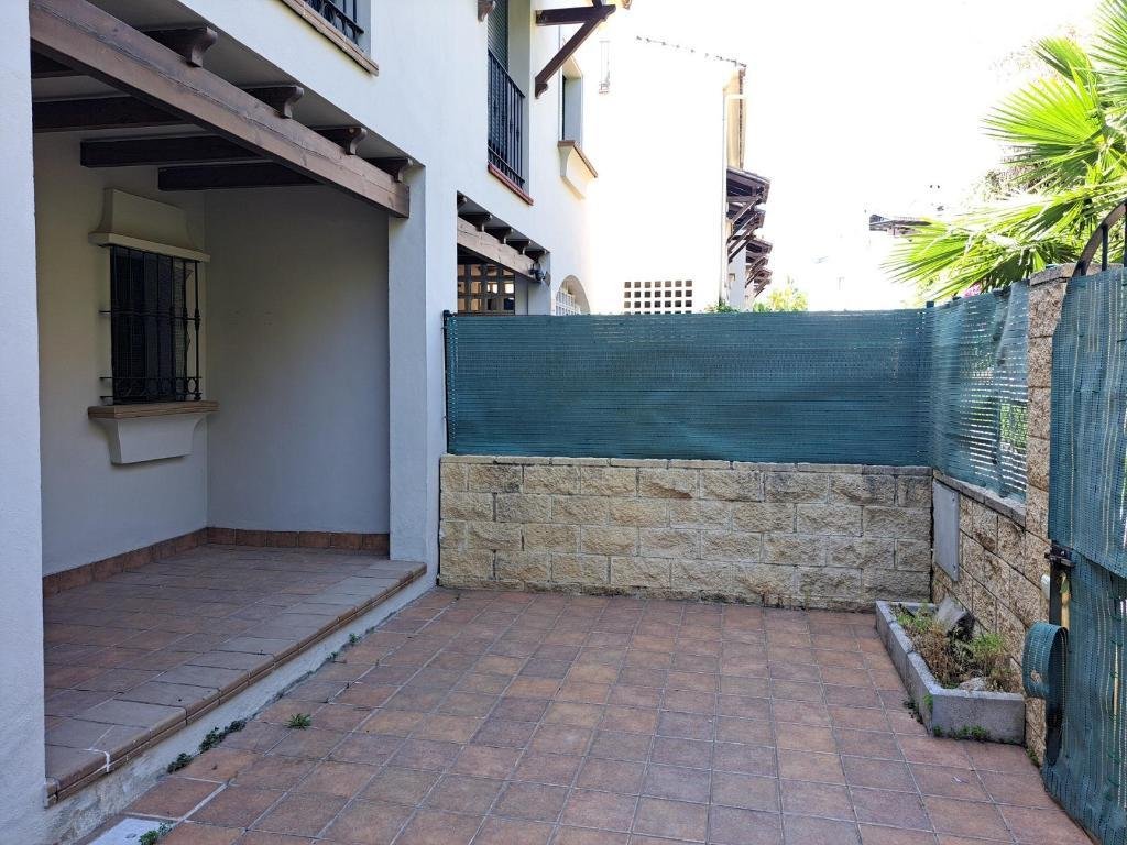 CHALET ADOSADO EN NAGÜELES, MARBELLA