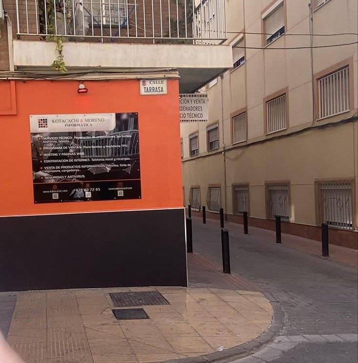 PISO EN ZONA DE LOS ANGELES, ALMERIA