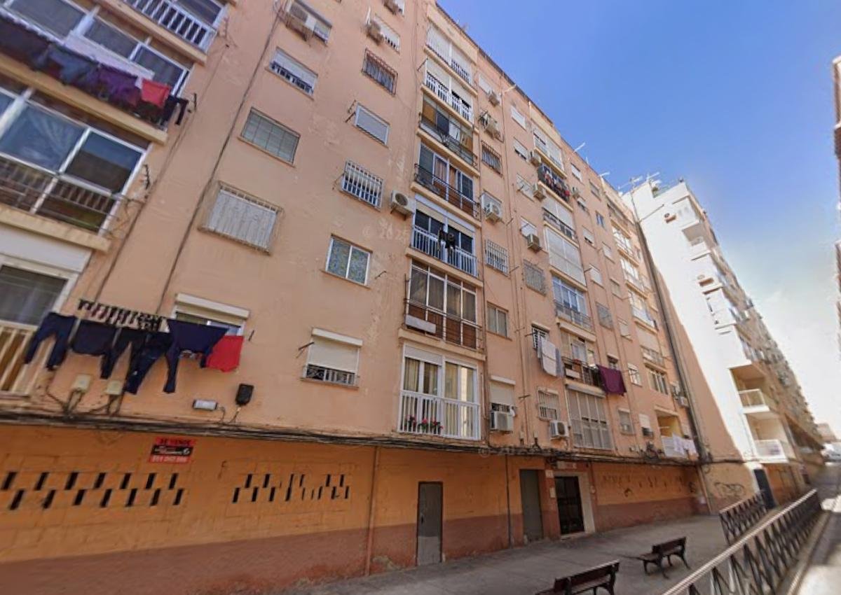 PISO EN ZONA DE LOS ANGELES, ALMERIA