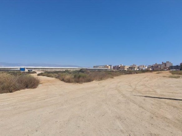 SUELO URBANO RESIDENCIAL EN ROQUETAS DE MAR, ALMERIA