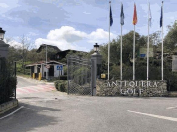 TERRENO URBANO EN ANTEQUERA GOLF, MÁLAGA