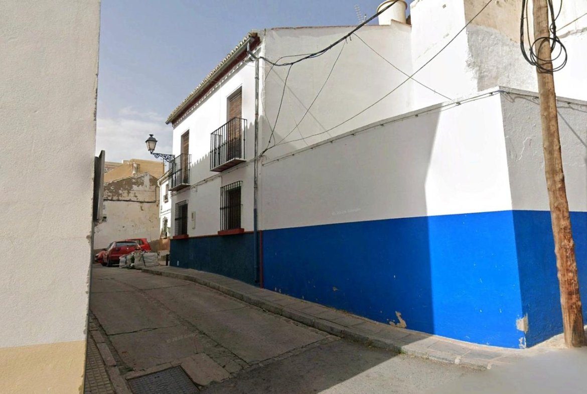 CASA ADOSADA EN ANTEQUERA, MÁLAGA