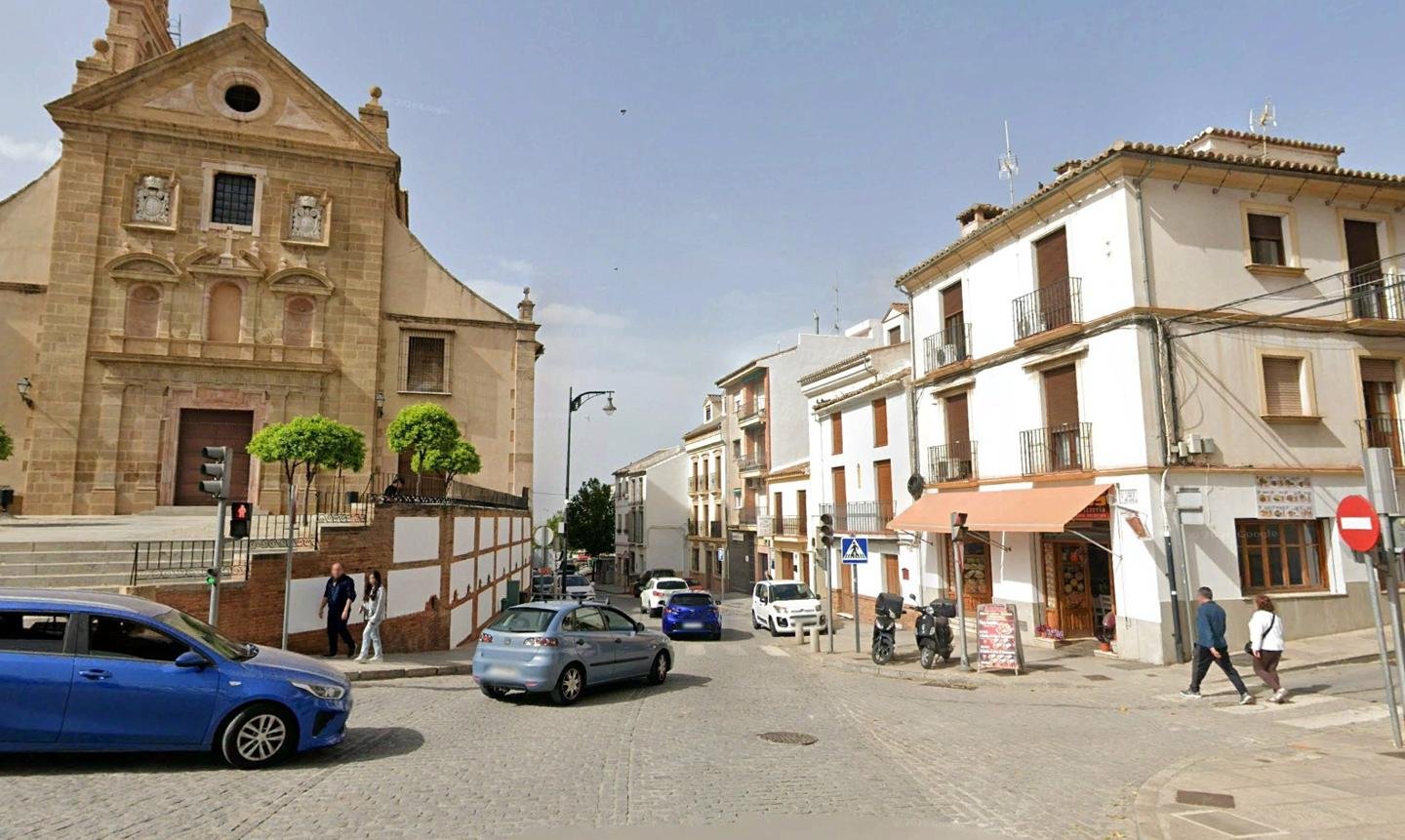 CASA ADOSADA EN ANTEQUERA, MÁLAGA