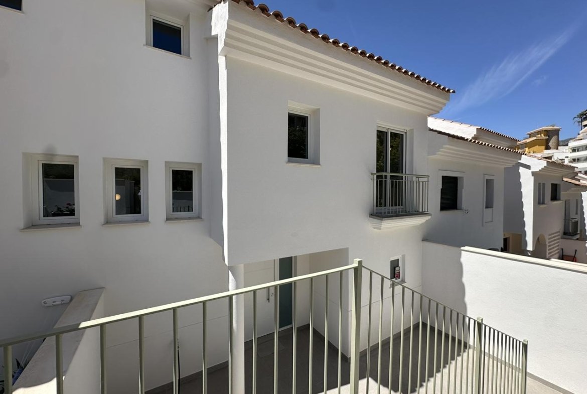 CHALET ADOSADO EN TORREQUEBRADA, BENALMÁDENA