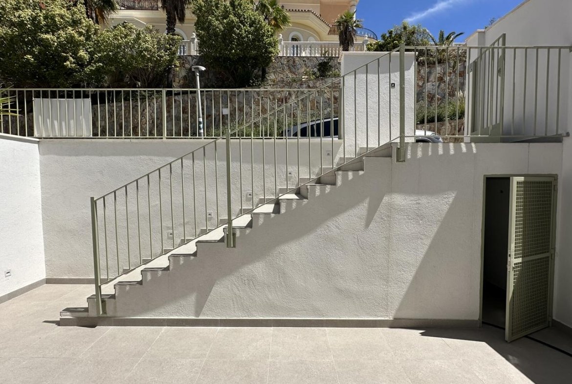 CHALET ADOSADO EN TORREQUEBRADA, BENALMÁDENA