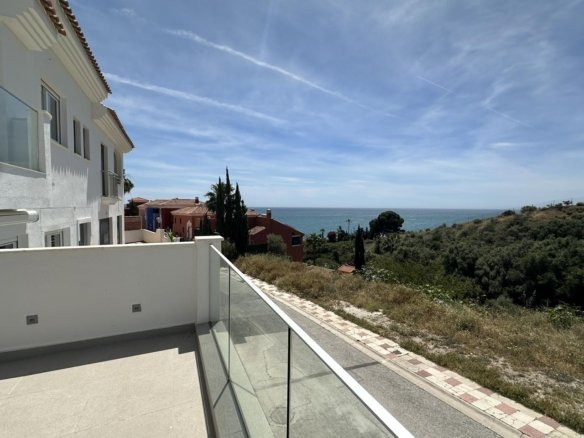 CHALET ADOSADO EN TORREQUEBRADA, BENALMÁDENA
