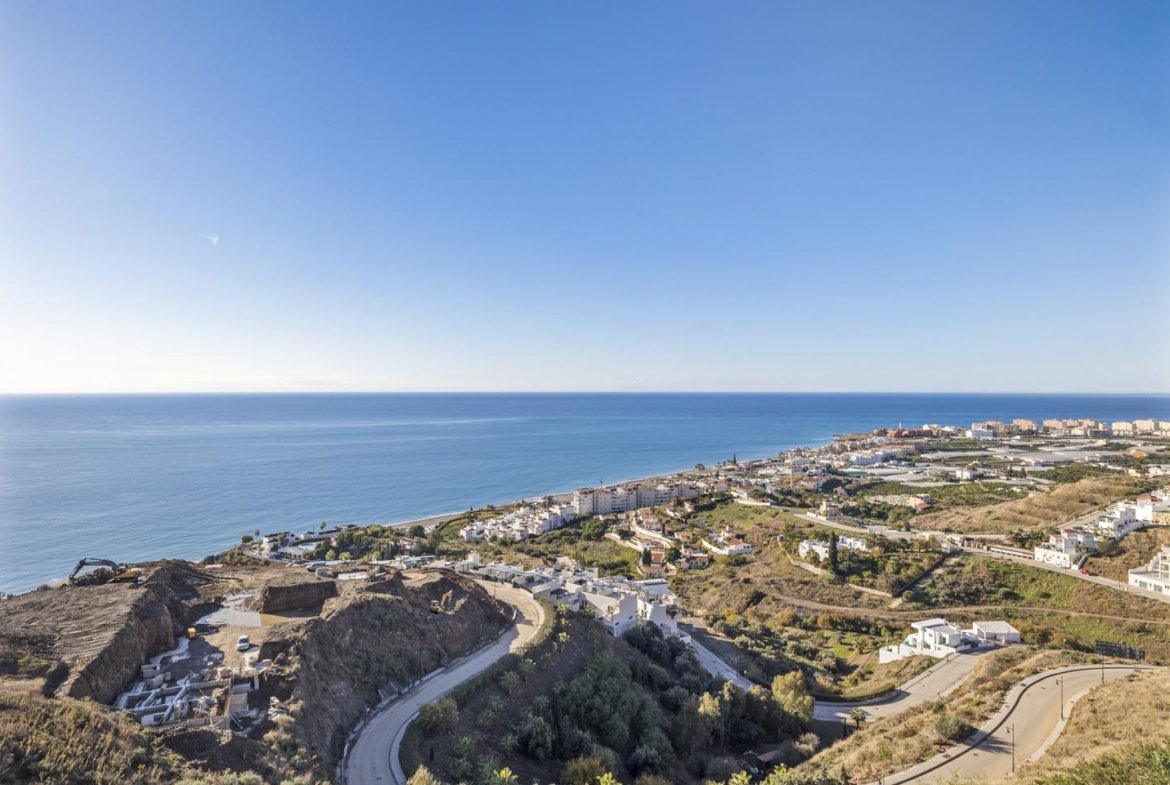 VIVIENDA UNIFAMILIAR EN TORROX COSTA.